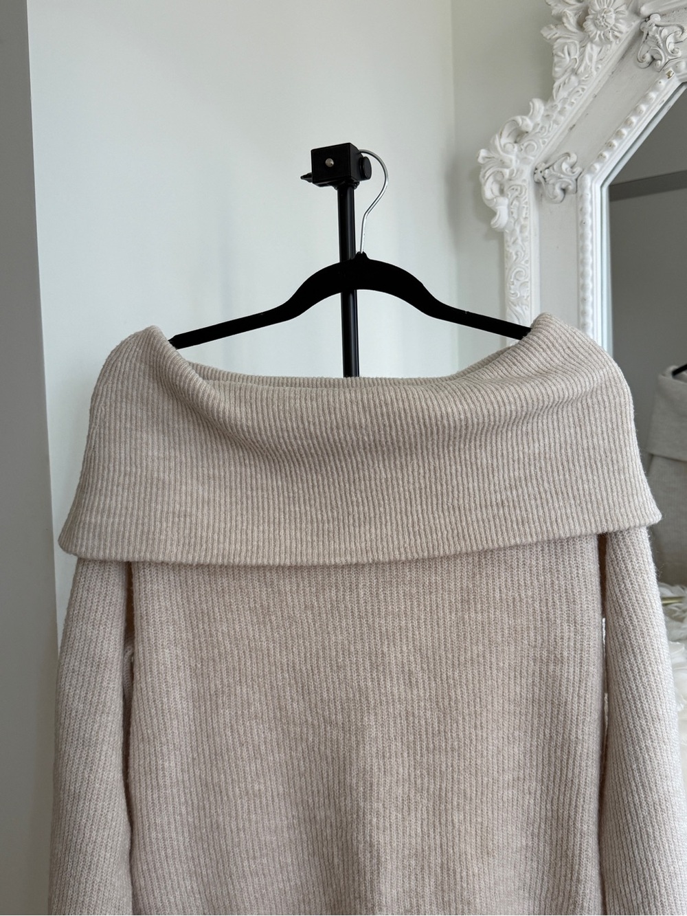 H&M Off-Shoulder Knit Sweater in beige - Oatmeal - Picture 9 of 15